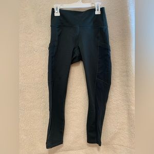 Fabletics Mila High-Waisted Pocket Capri Size XS